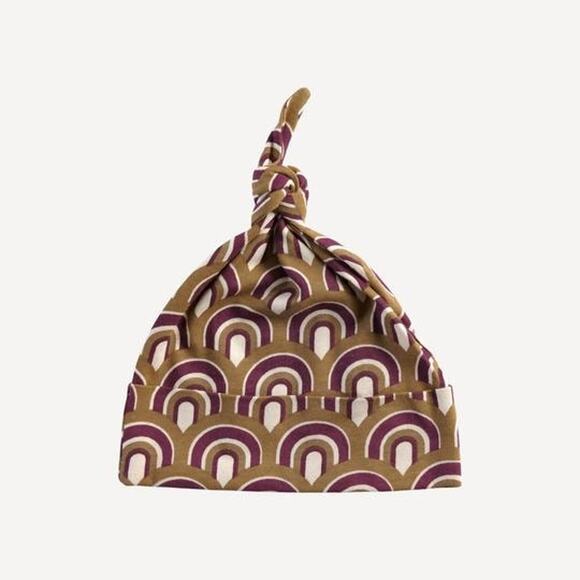kate quinn Other - NWT Kate Quinn Modern Scallop Organic Cotton Knot Hat 0-3m